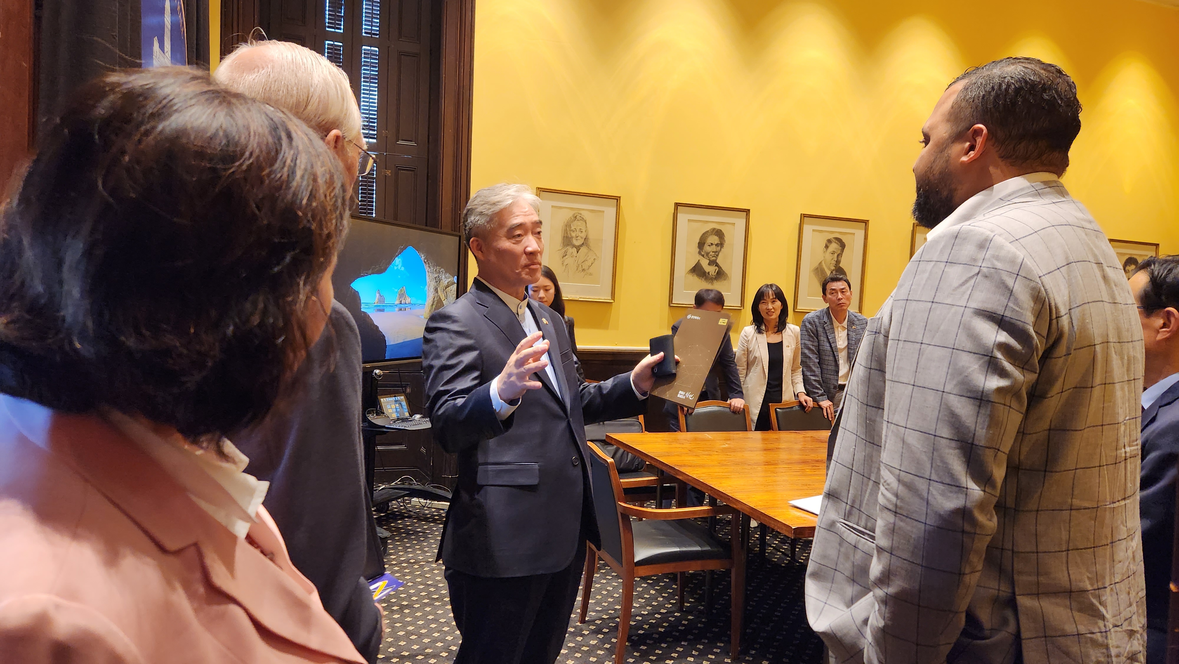 Changwon Photo Slider 39